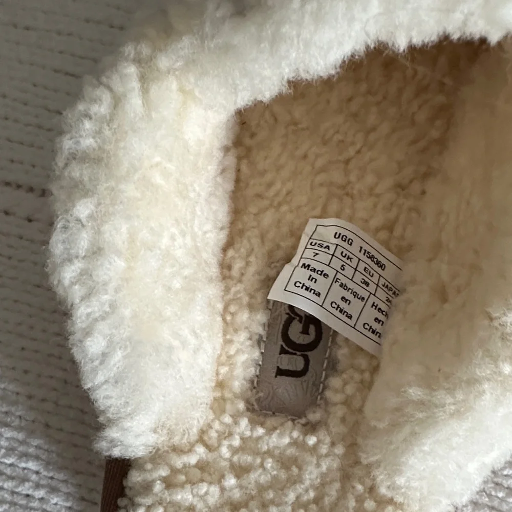 🌿 UGG Slipper/Shoes. NWT. - Picture 9 of 15